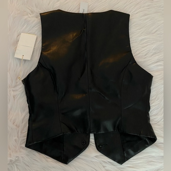Wilfred faux leather vest - Picture 2 of 5